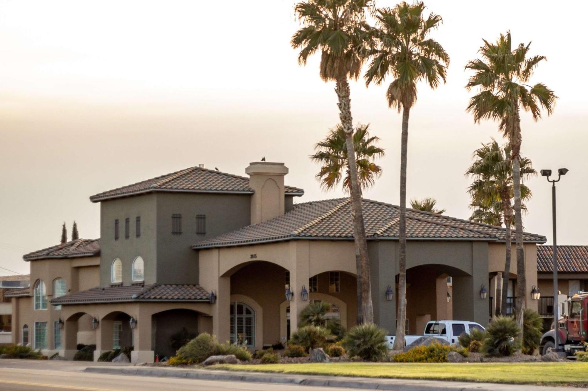 Best Western Plus A Wayfarer'S Inn & Suites Kingman Exterior photo